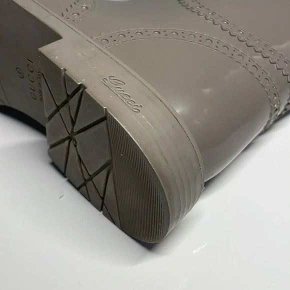 Authentic Gucci Rainboot - Picture 12 of 15